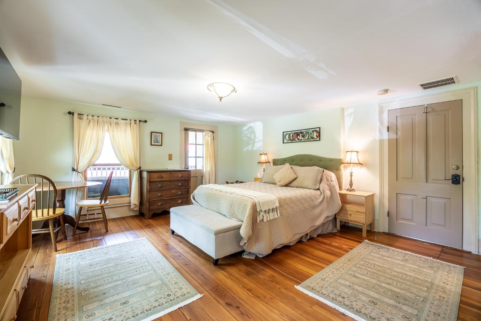 Bliss Point Farm And B&B, Llc Earlysville ภายนอก รูปภาพ