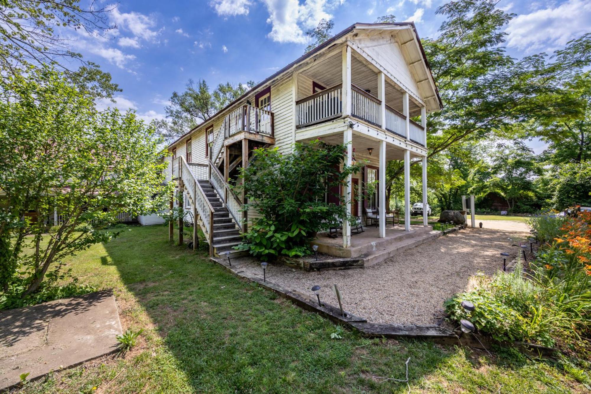 Bliss Point Farm And B&B, Llc Earlysville ภายนอก รูปภาพ